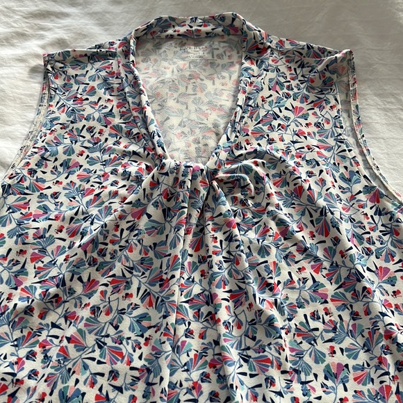 Beautiful wrinkle free too from Talbots. - Picture 2 of 4